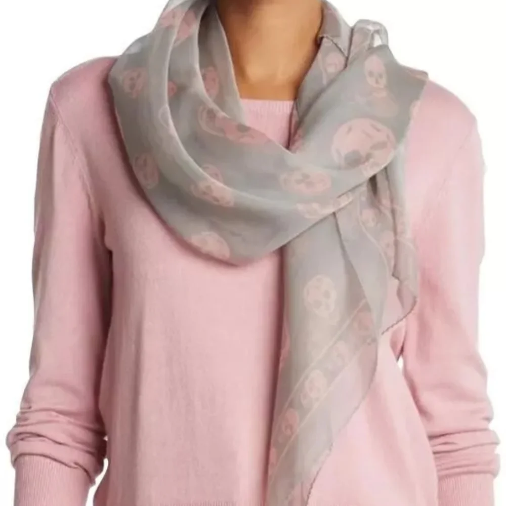 NWT ALEXANDER MCQUEEN Muted Silk Chiffon Skull Scarf Grey / Pink 💫HOST PICK💫 - Picture 2 of 7
